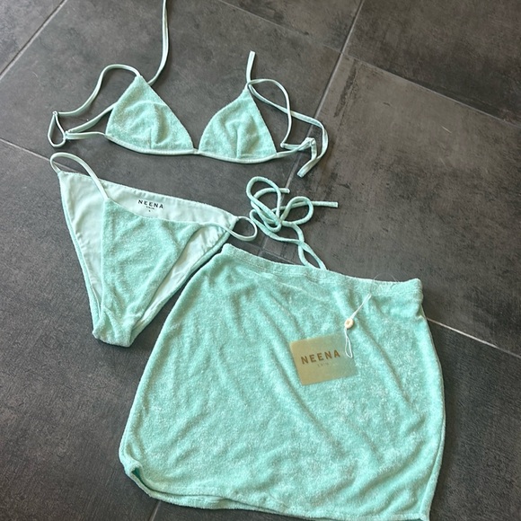 Oh Polly Swimsuit - Picture 1 of 4